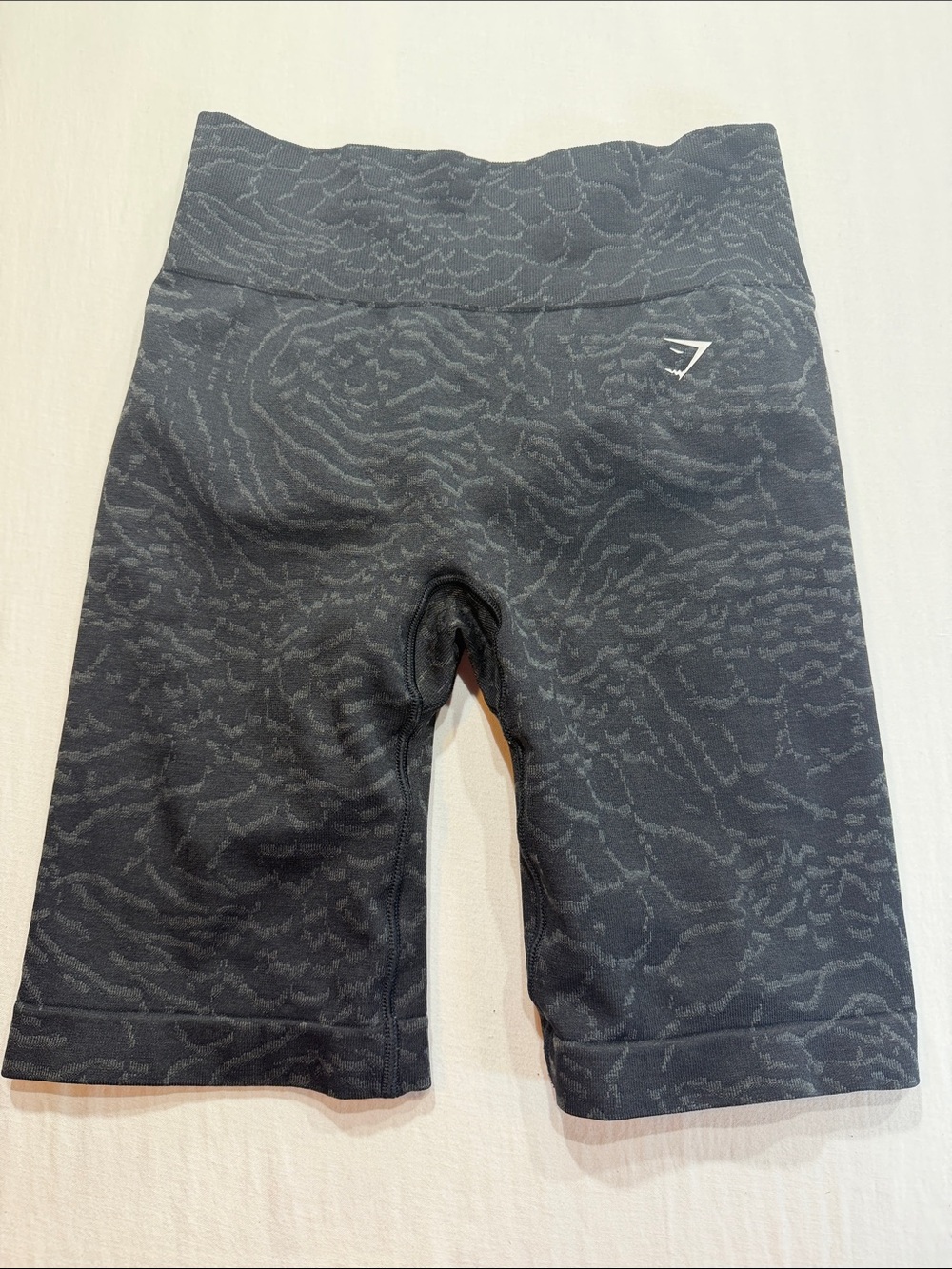 Seamless Black Animal Print Scrunch Butt Biker Shorts M